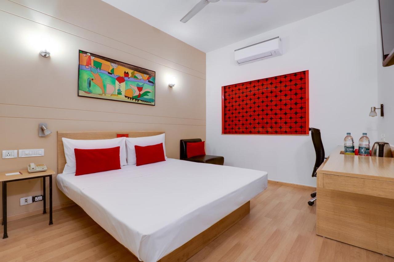 Red Fox By Lemon Tree Hotels, East Delhi Exterior photo