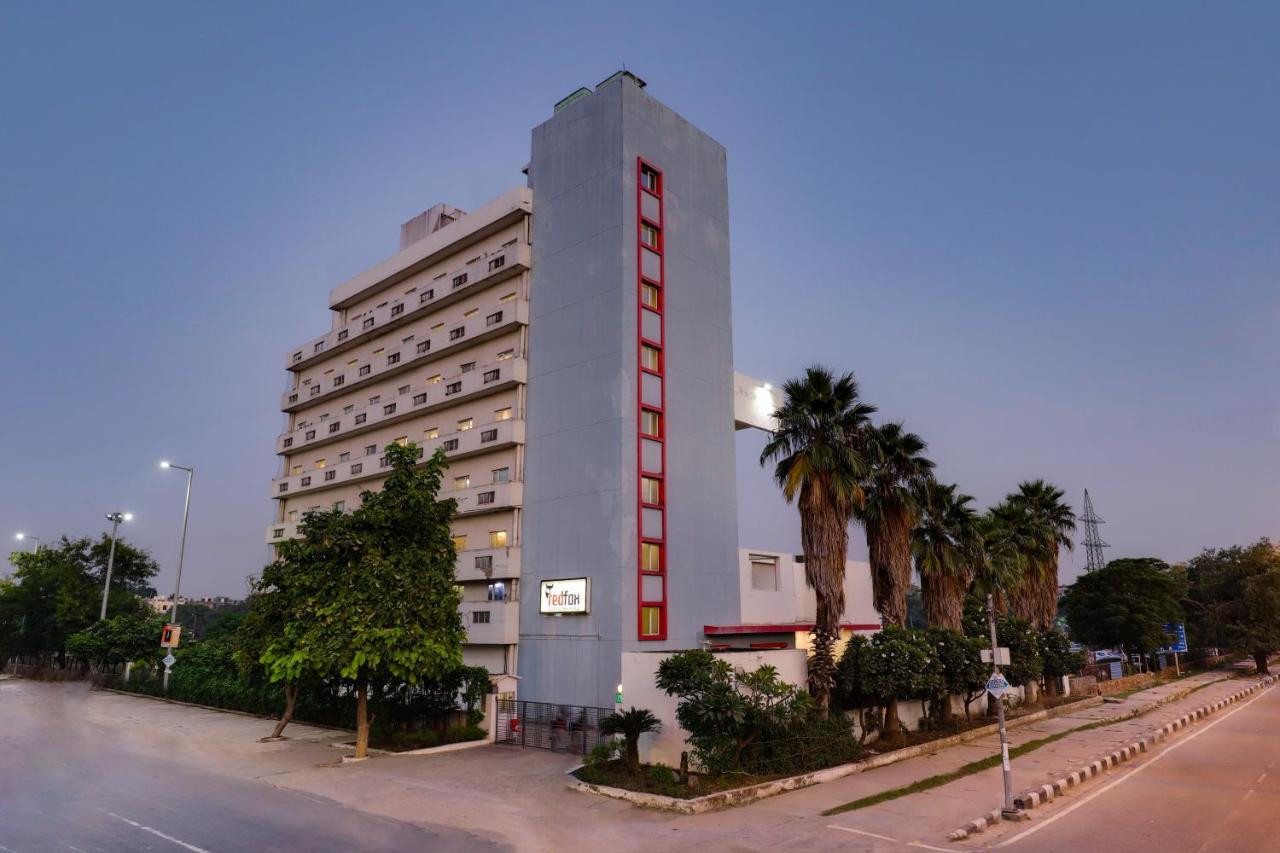 Red Fox By Lemon Tree Hotels, East Delhi Exterior photo