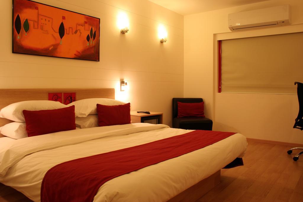 Red Fox By Lemon Tree Hotels, East Delhi Exterior photo