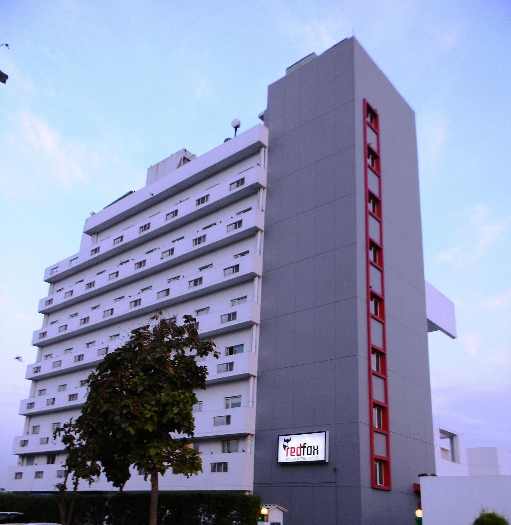 Red Fox By Lemon Tree Hotels, East Delhi Exterior photo