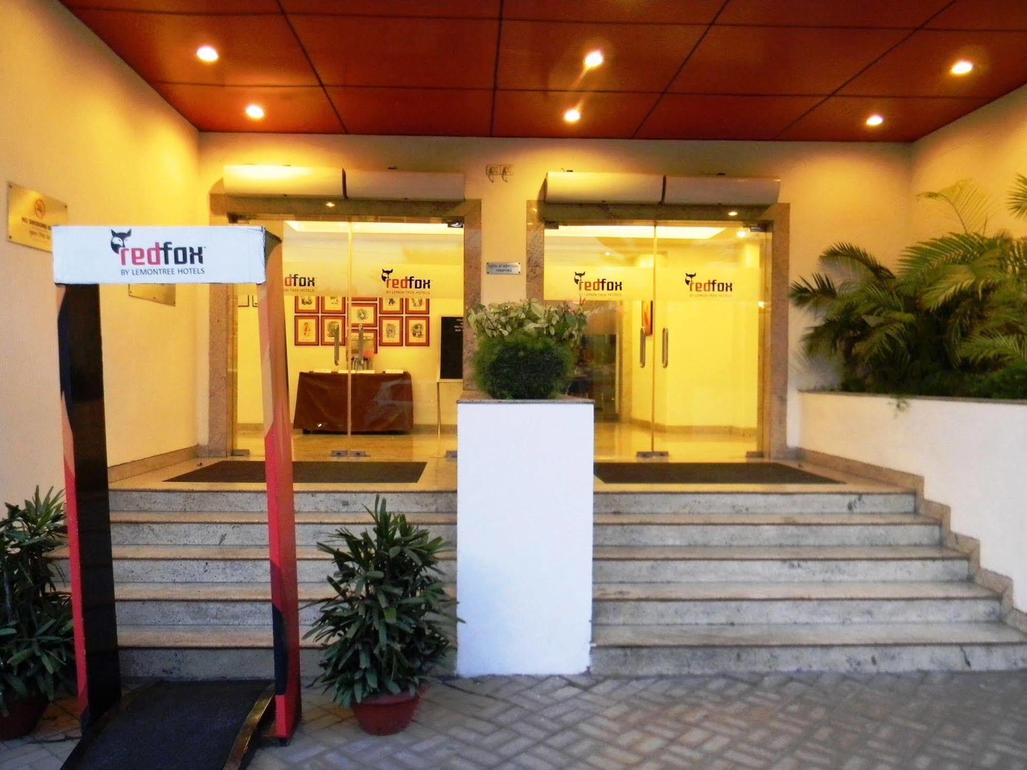 Red Fox By Lemon Tree Hotels, East Delhi Exterior photo