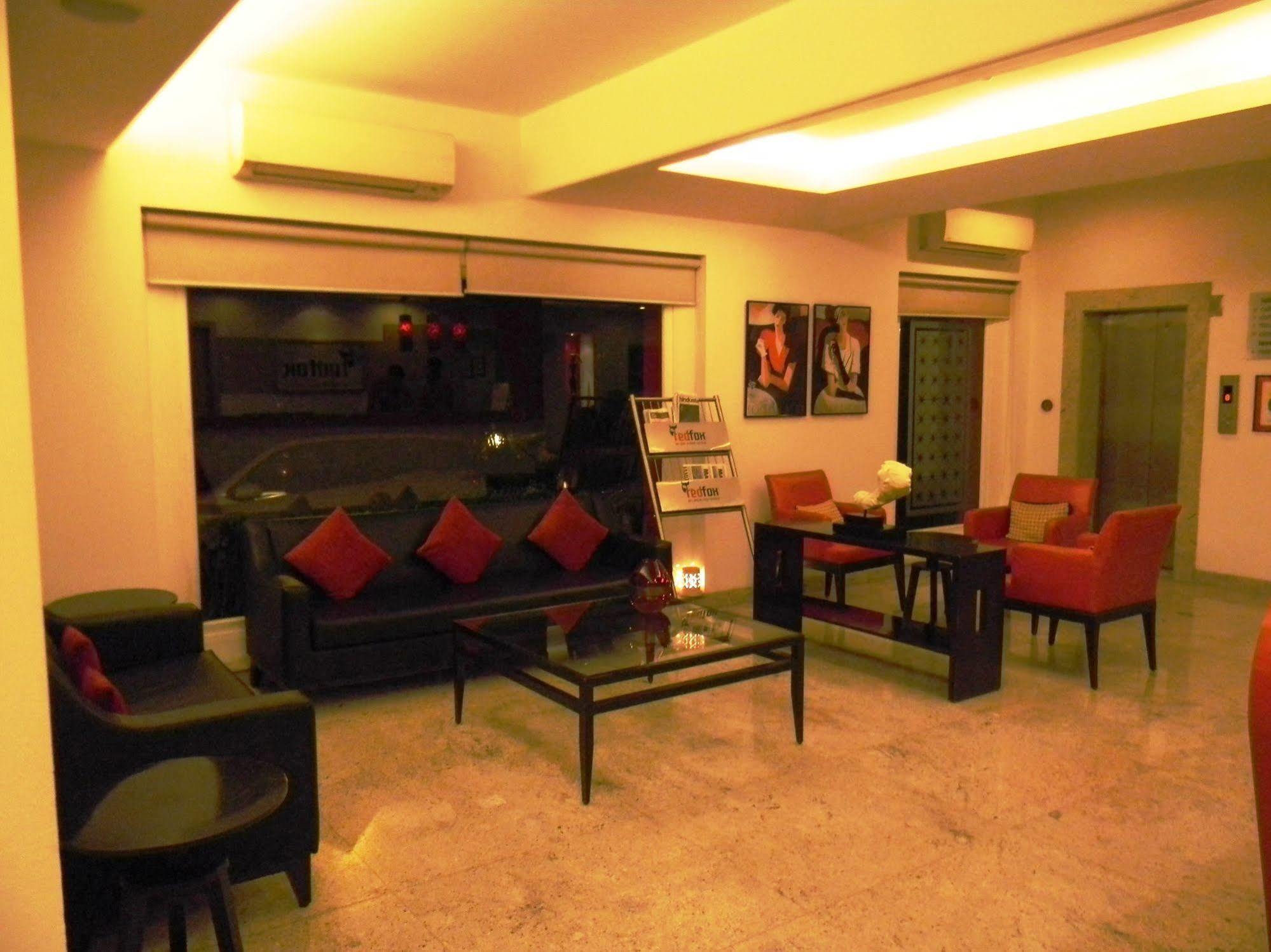 Red Fox By Lemon Tree Hotels, East Delhi Exterior photo